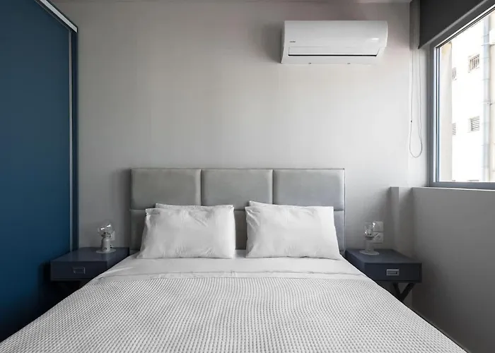 Estia Premium - Valouritou 25 Big Balcony Appartamento *